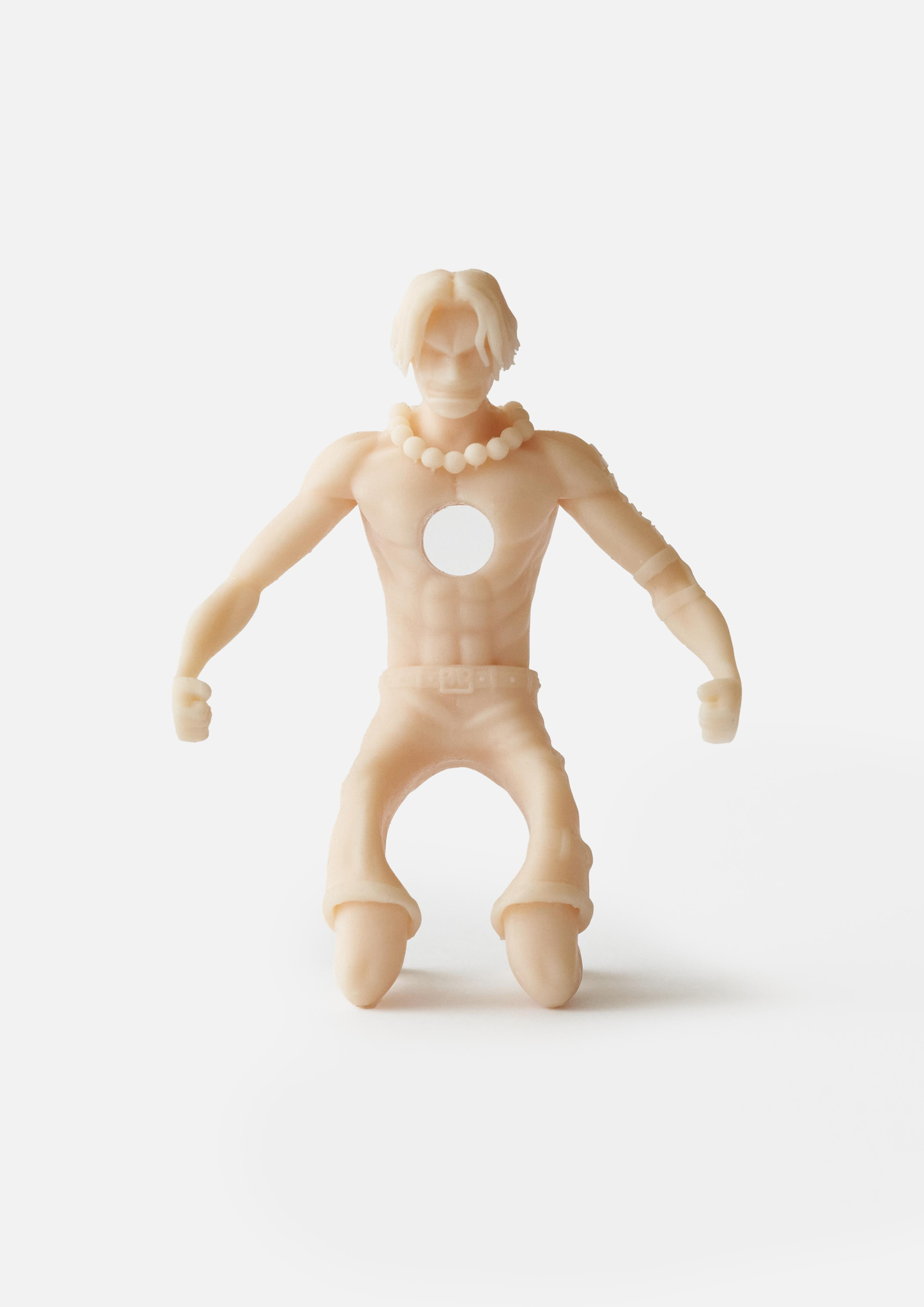 FIRE FIST CIGARETTE HOLDER