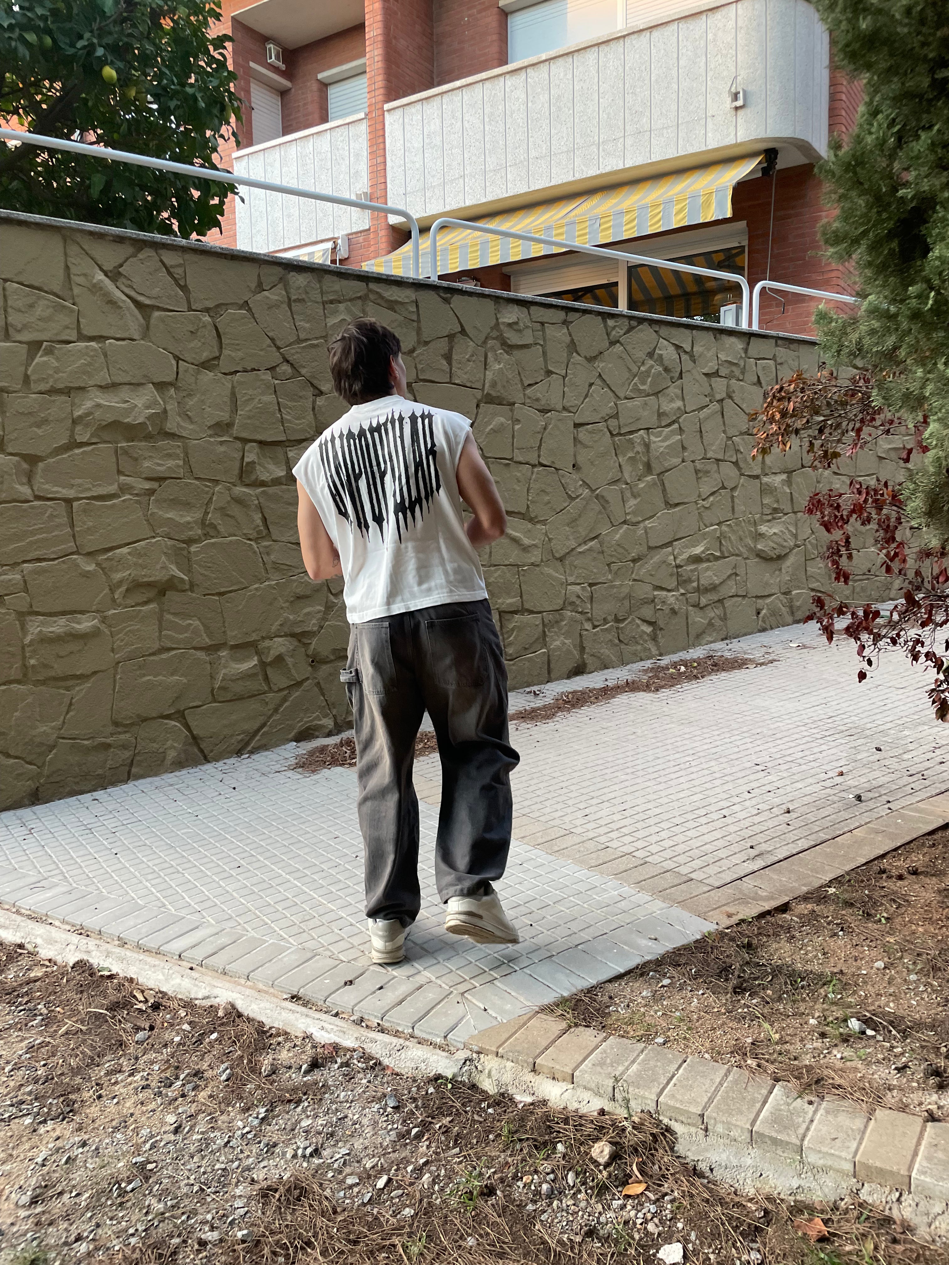 "Rumbling" Cropped Boxy Tank Top