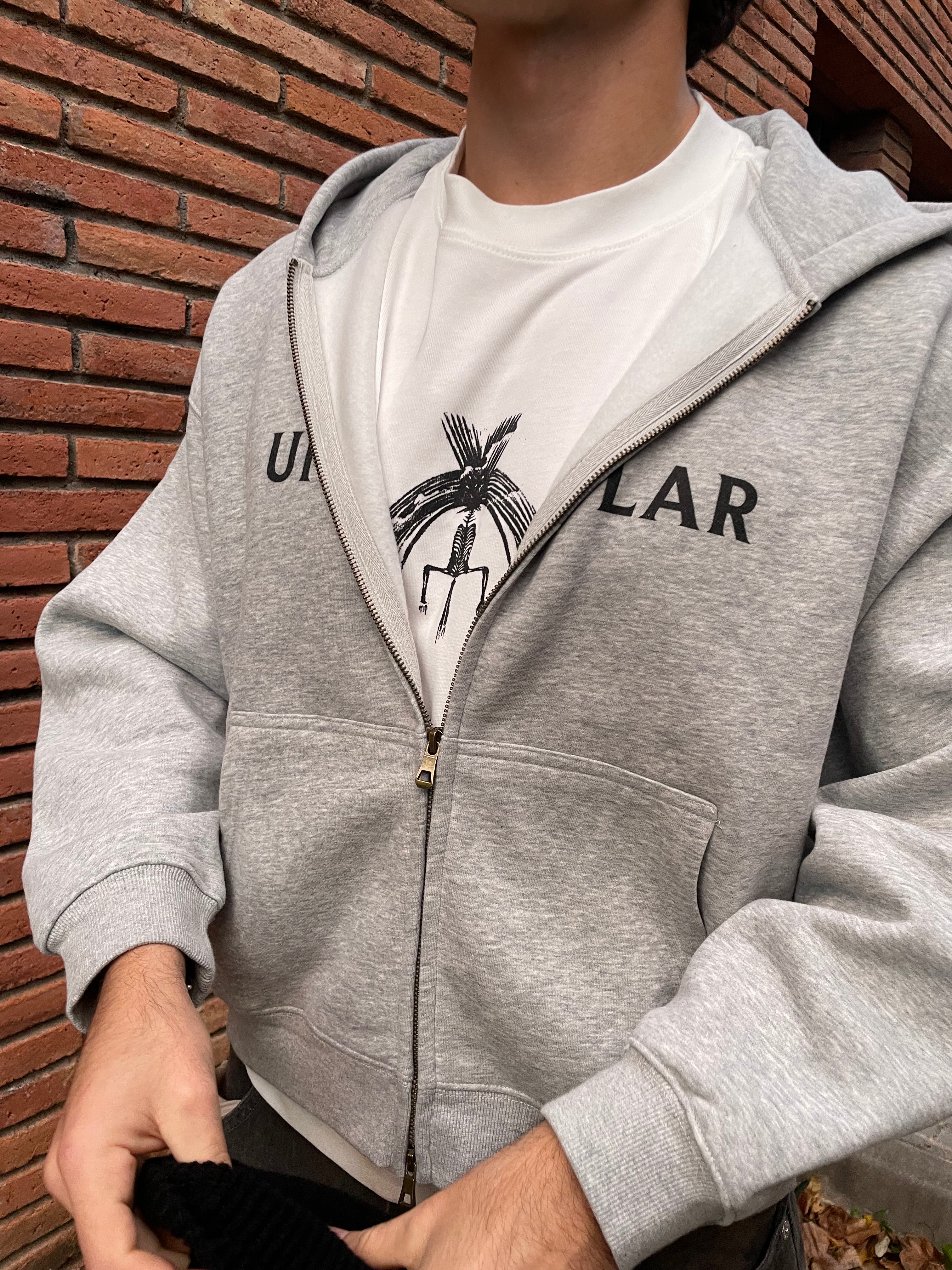 "Rumbling" Cropped Boxy Tank Top